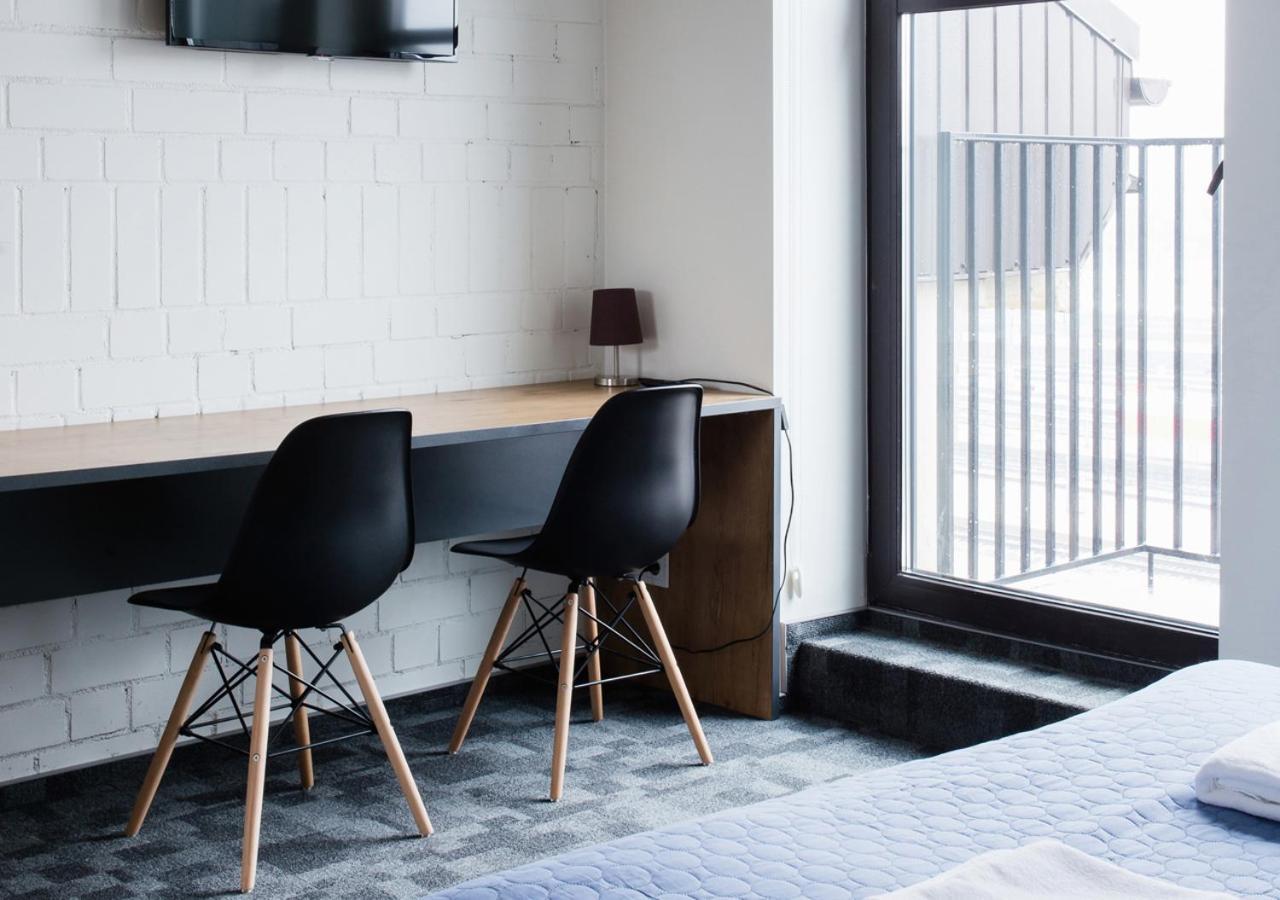 Self Check-In Hotel Railway Apartments VNO Eksteriør billede